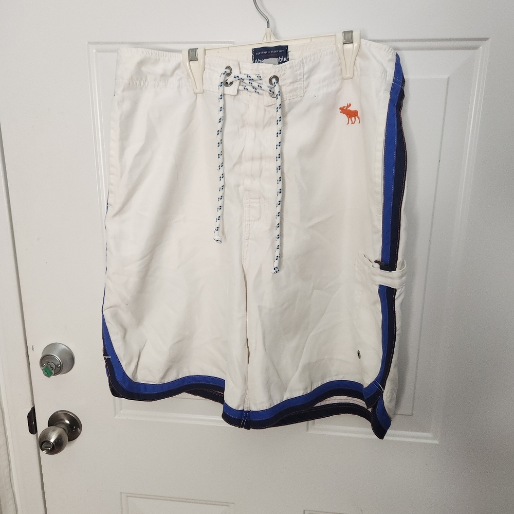 Abercrombie & Fitch Men's Swim Trunks Size 34 Medium